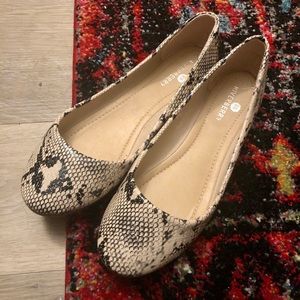 [Riverberry] snakeskin ballet flats